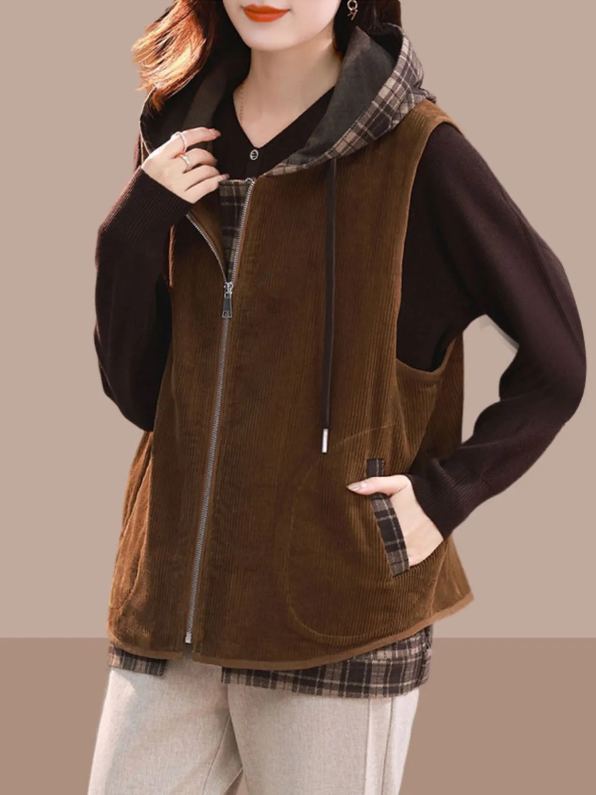Вельветовый жилет Верхняя одежда Женские осенние и зимние европейские товары