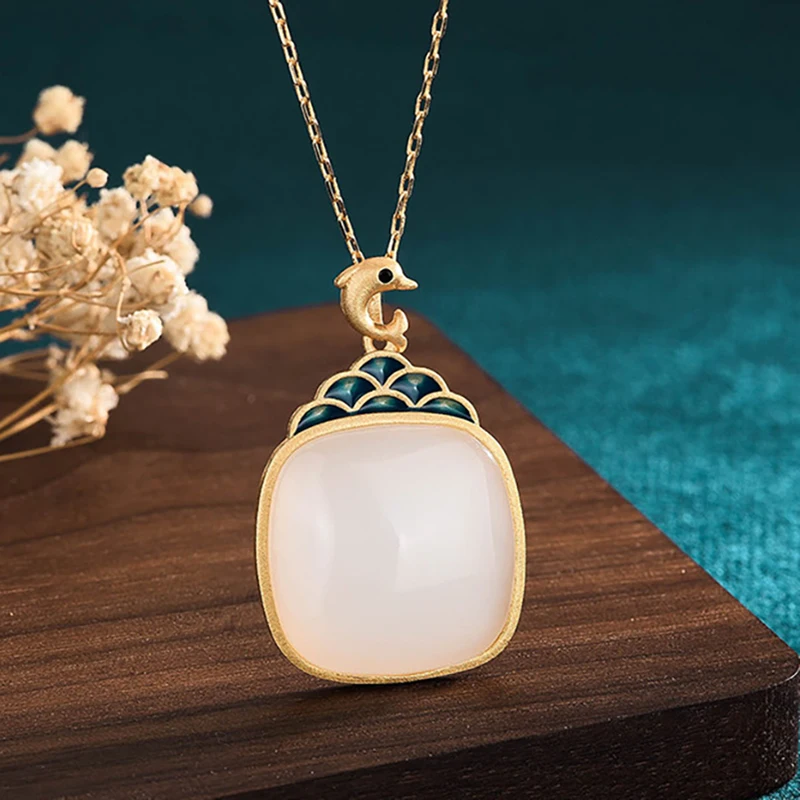 

Chinese Fashion Cute Dolphin Necklace for Women Ethnic Retro Classic Pendent Necklace Female Animal Jewelry Vintage Girls Gift