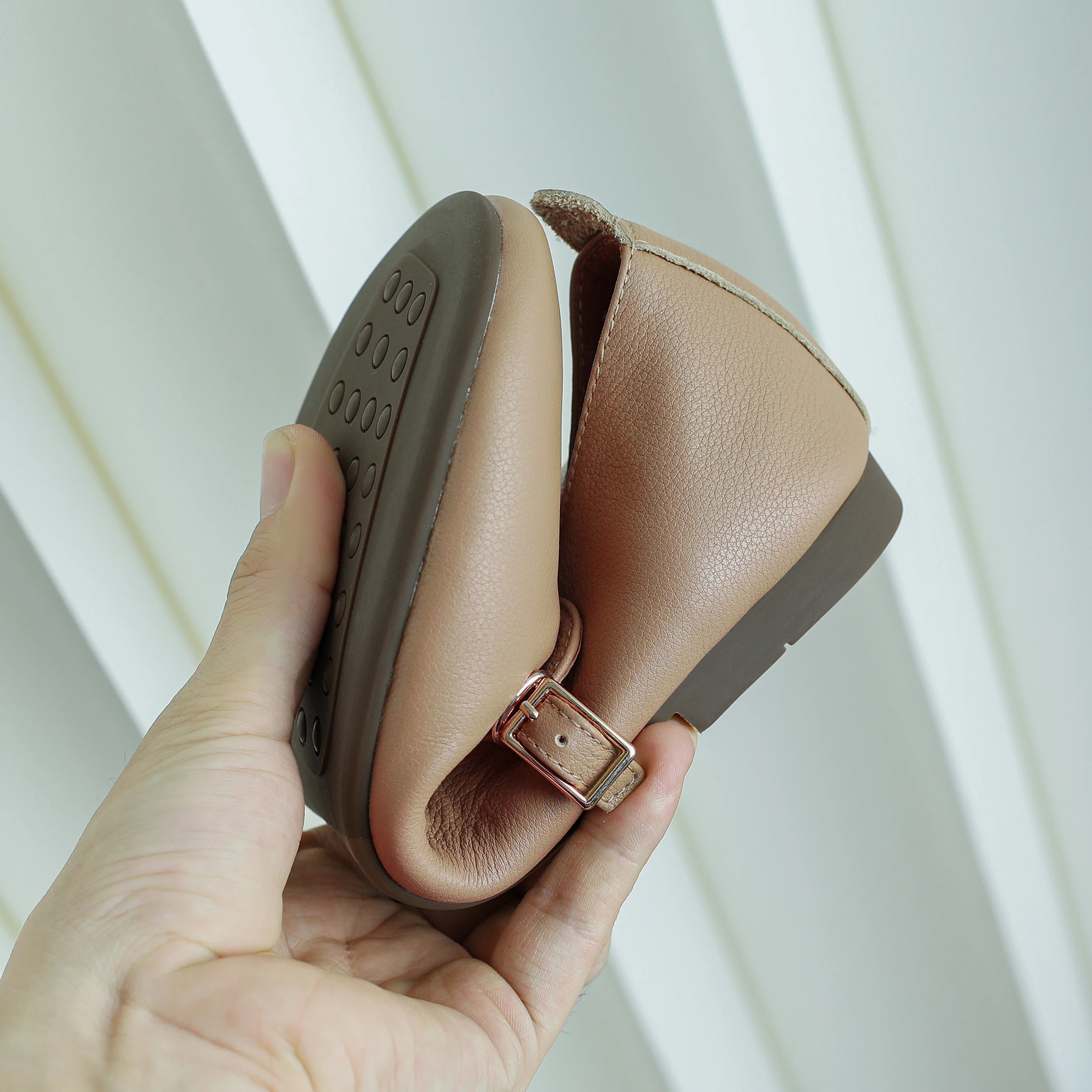 

Туфли Ranbetty женские на плоской подошве, натуральная кожа, круглый носок, без застежки, мягкая повседневная обувь, лоферы