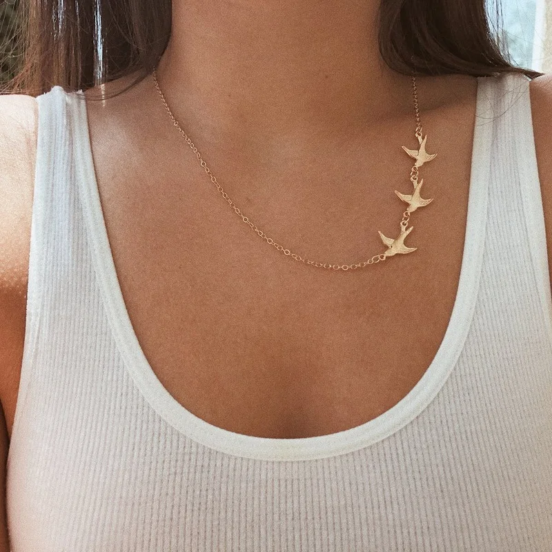 

Trend Animal Hummingbird Necklace Women Elegant Simple Gold Color Silver Color Three Birds Choker Fashion Clavicle Chain Jewelry