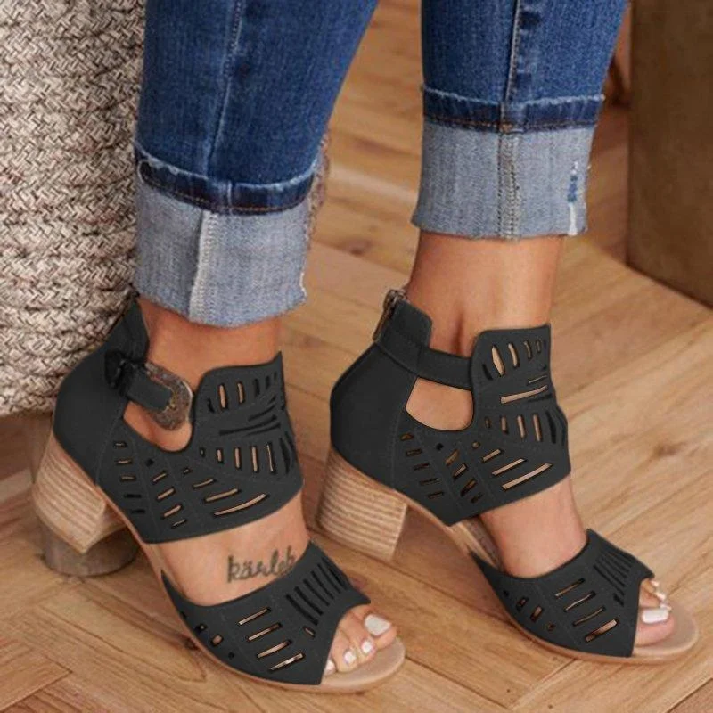 

New Special 2023 Summer Hollow Carved Thick Heel Large 43 Women's SandalsSandals Retro Gladiator Ladies Casual Rome Fashion