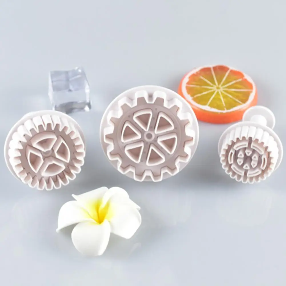 

1 Набор резаков для печенья шестеренчатая форма антивозрастной пластиковый простой в использовании резак для помадки инструменты для укра...