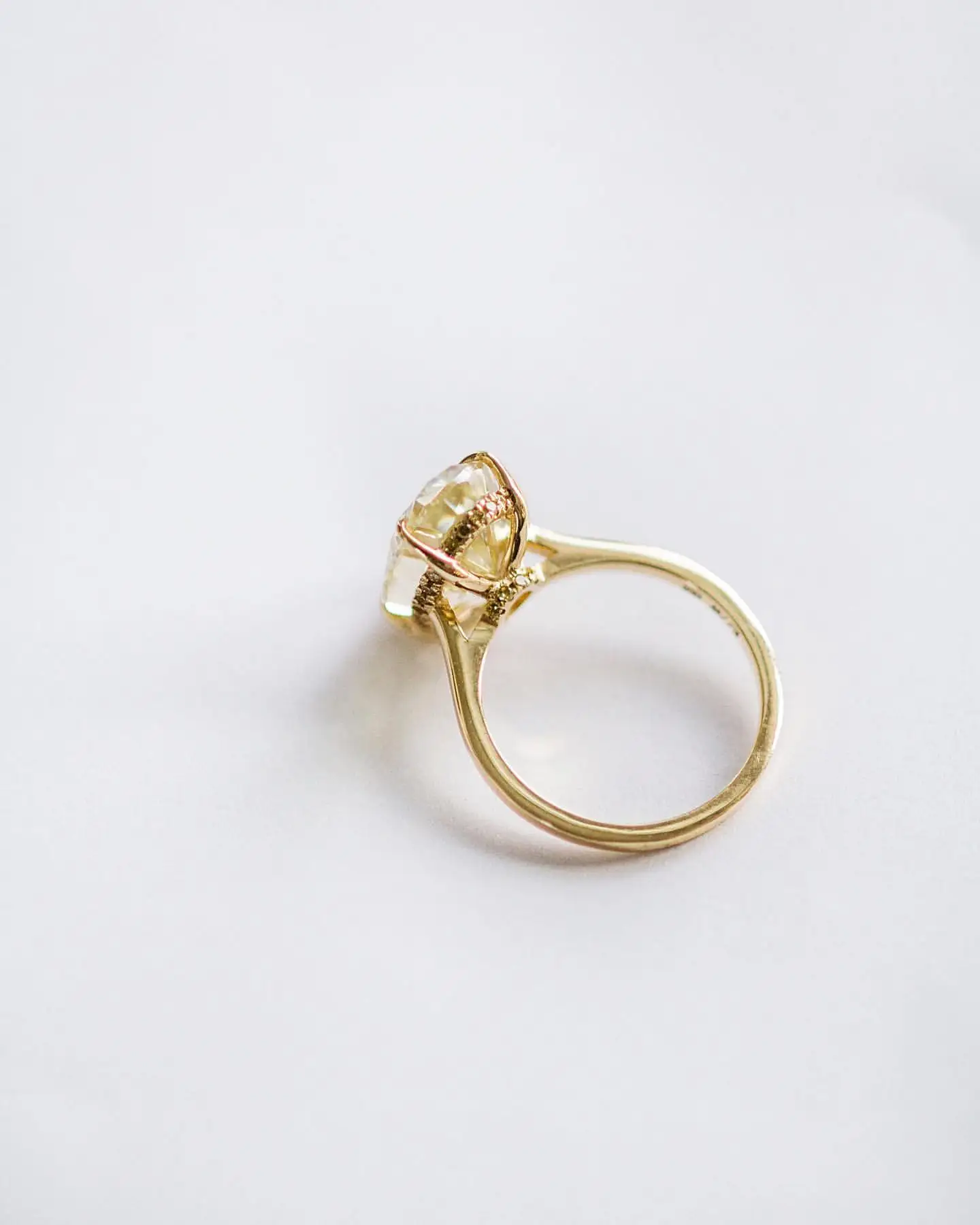 JOVOVASMILE Fancy Vivid Canary Moissanite Rings 8 Carat 14x9mm Crushed Ice Hybrid Oval 18k Yellow Gold Jewelry For Woman Wedding