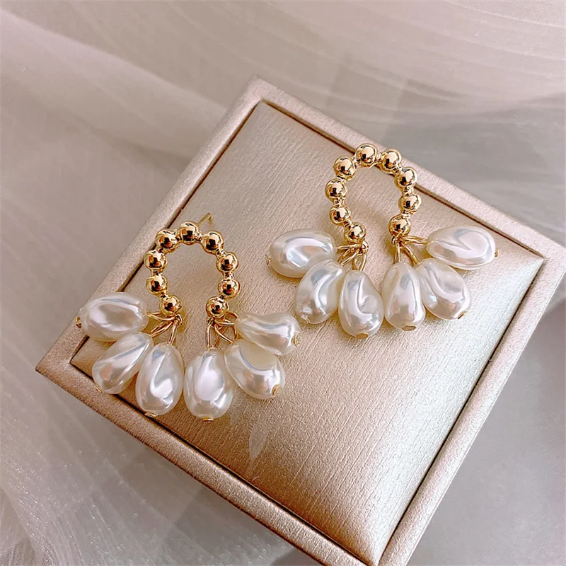 

South Korea New Fashion Baroque Pearl Earrings Temperament Personality Versatile Pendant Earrings Elegant Jewelry For Women