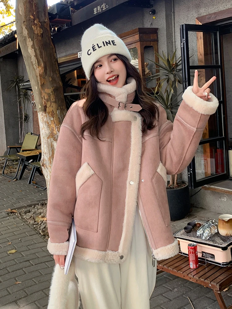 Розовая замшевая верхняя одежда из овечьей шерсти женская зима 2024 новинка на