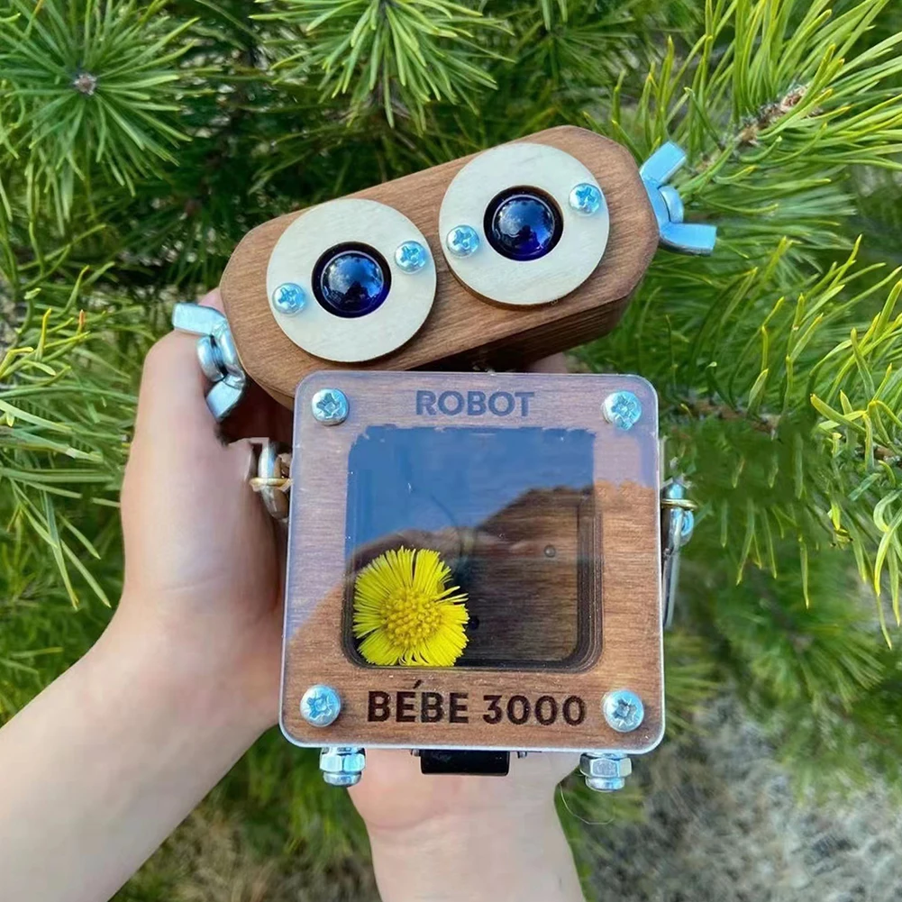 

Vintage Creative Wooden Robot Decorative Ornaments With Mini Storage Box Key Holder Cute Robots for Home Desktop Decor