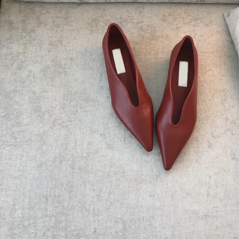 

Pointed Toe Shallow Mouth Shoes Women's 2022 Temperament Retro Flat Casual Low-heeled Slim Wedding Shoes Witch Shoes
