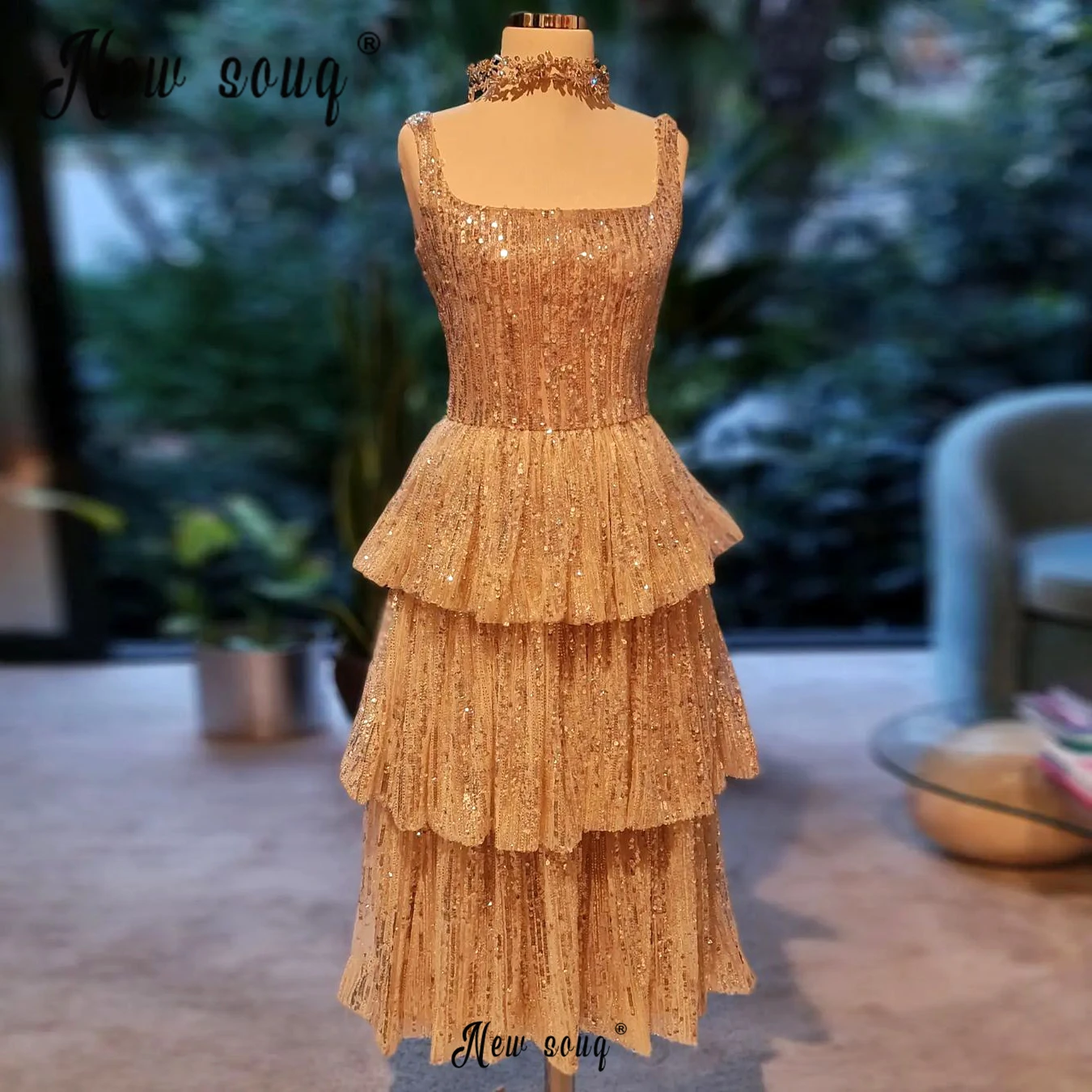 Золотое короткое платье для выпускного вечера элегантное женское