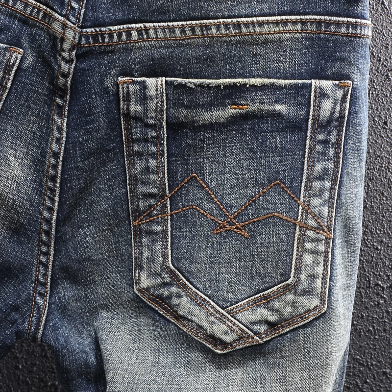 Рисунок 4 - Джинсы мужские Стрейчевые с вышивкой