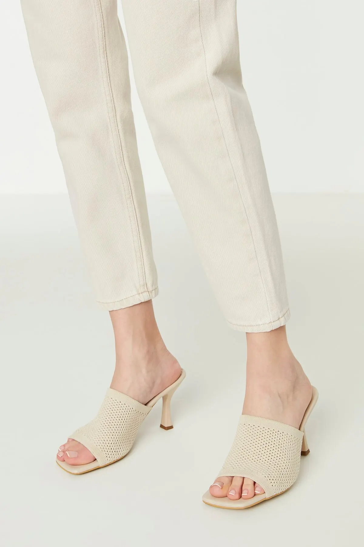 

Women's Fashion Comfort Slippers Sandals