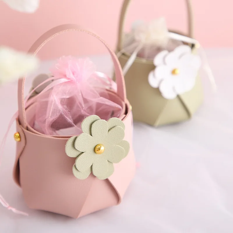 

10 PCS Creative Small Flower Leather Hand-Held Candy Basket Holiday Wedding Exquisite Cute Small Gift Box With Yarn Bag