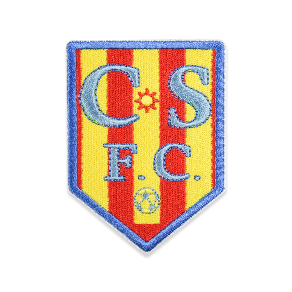 Красочные полоски солнце и шар письмо щит форма вышитые патчи утюжок на природе