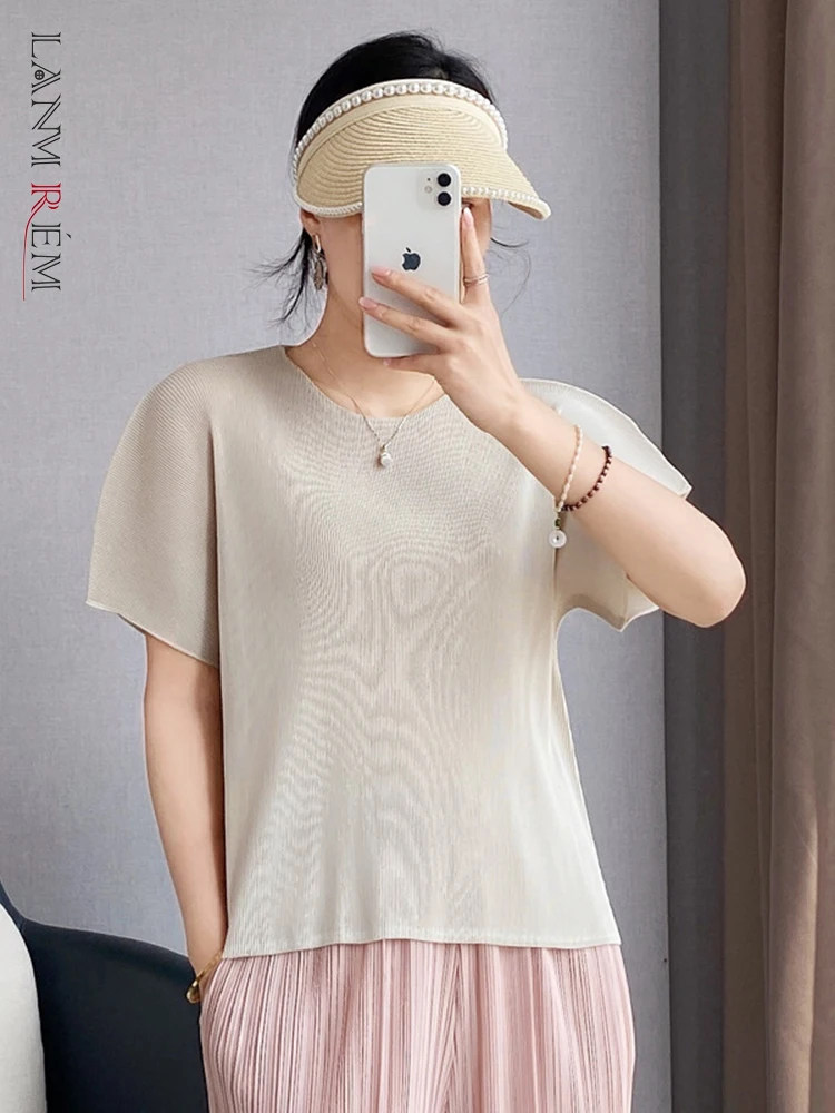 

LANMREM Pleated Women Round Neck Loose Top 2022 Summer New Solid Color Temperament Thin T-shirt Female Casual Clothing 2R2502