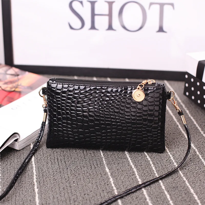 

Women's small bags 2022 new one-shoulder cross-body women's crocodile pattern messenger bag crossbody bag bags for women