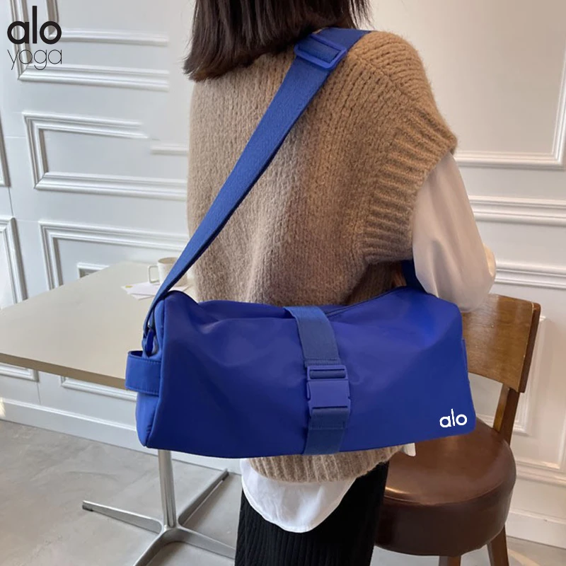 

ALO Yoga 2023 Fitness Large Capacity Toast Bag Oxford Cloth Sports Leisure Yoga Travel Bag
