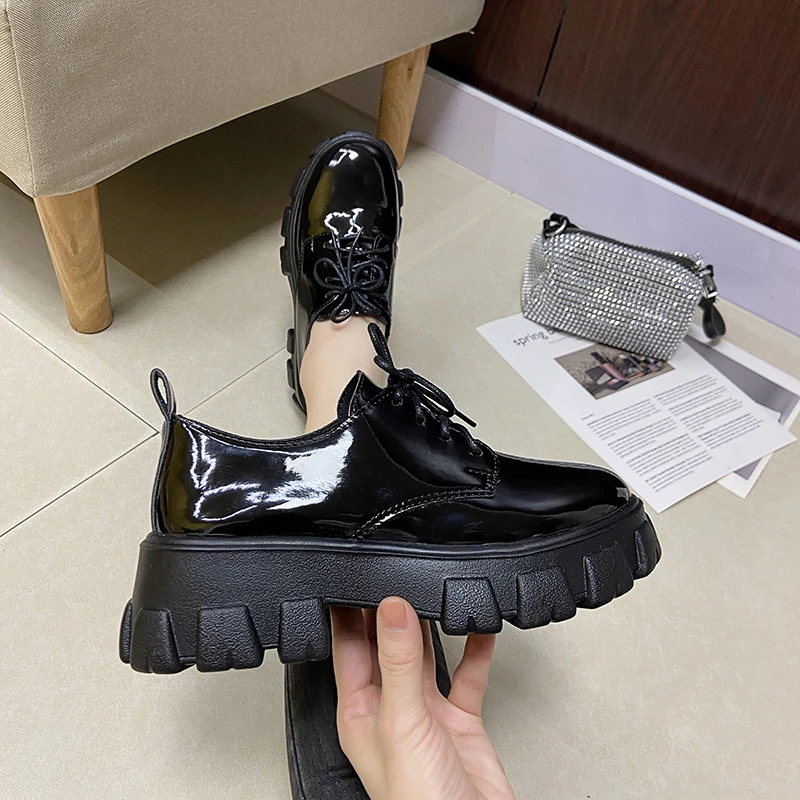 

2022 Spring Lace Up Chunky Oxfords Shoes Women Loafers Black PU Leather Platform Flats Women Casual Derby Shoes Plus Size 35-43