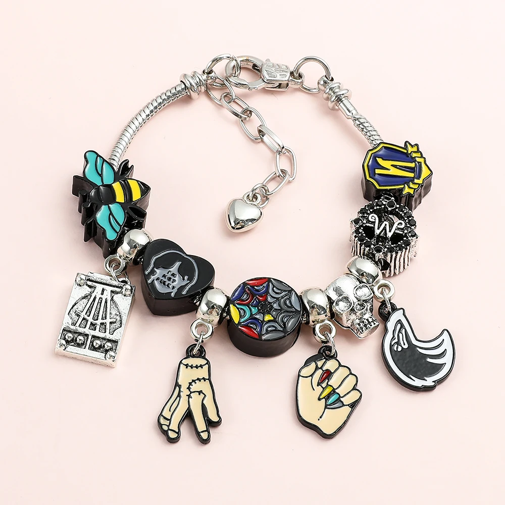 Браслет с радужными бусинами и окошком в стиле метрологии