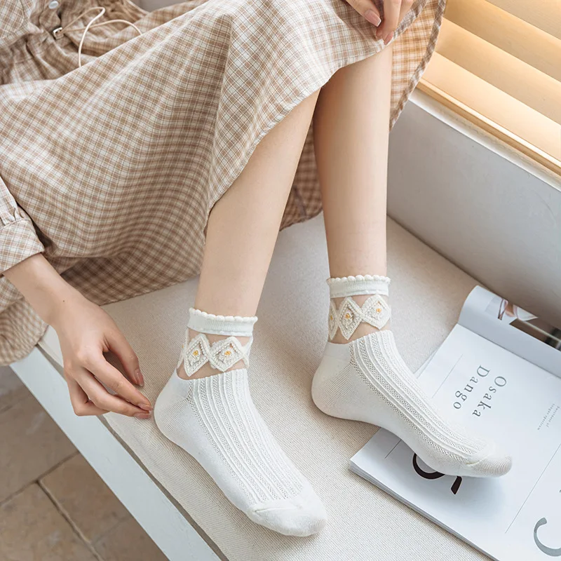 

JK Lolita Girl Kawaii Cute Socks Sexy Lace Mesh Thin Transparent Short Socks Breathable Fashion Summer Low Cut Ankle Socks Women