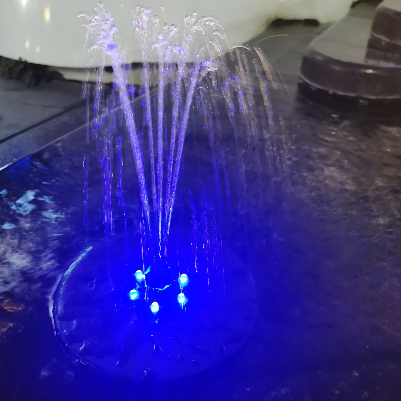 

Светодиодный солнечный фонтан 4 в 1, 3,5 Вт, 7 видов воды для птиц