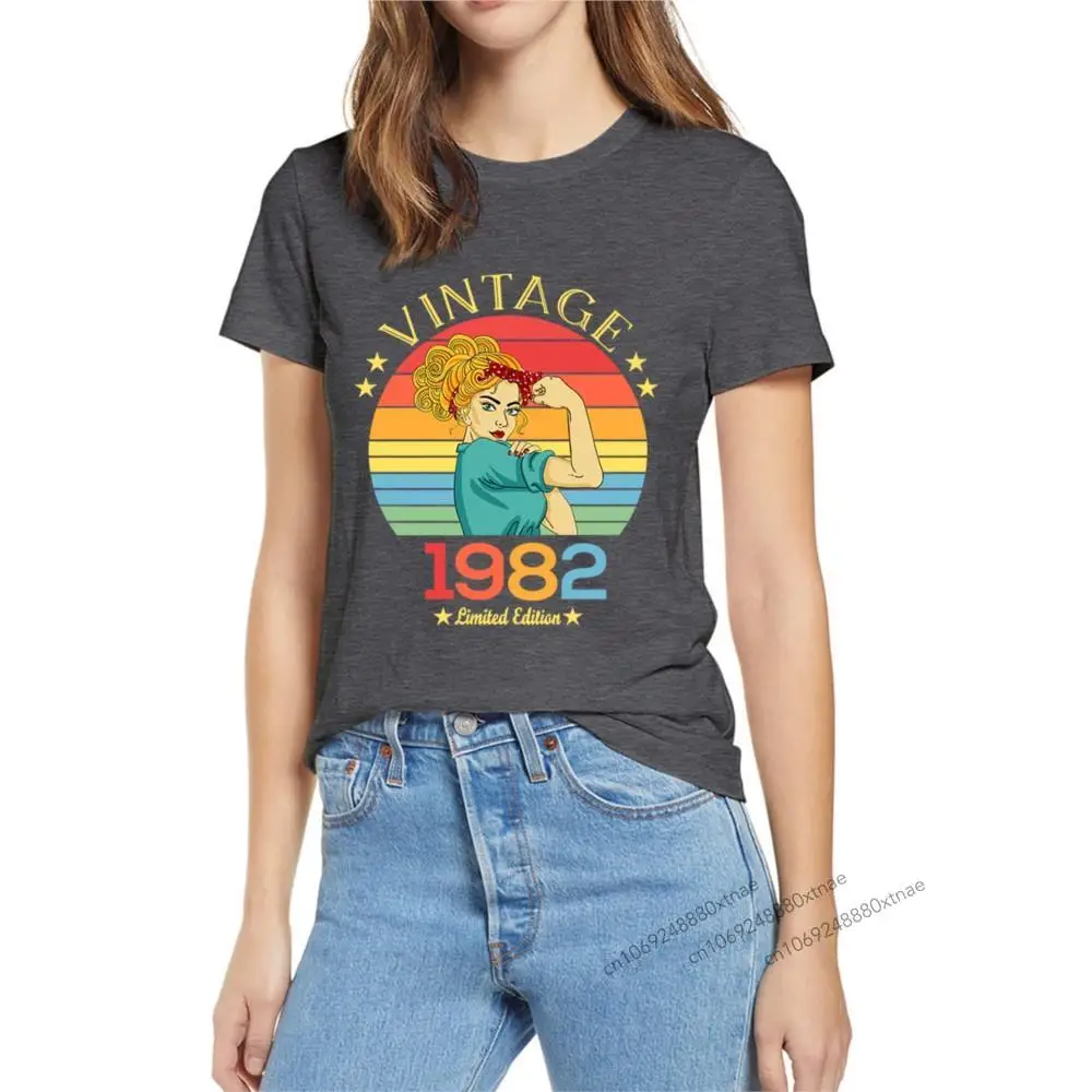 

100% Cotton 1982 Tee 40 Years of Being Awesome 40th Birthday Gifts Summer Women Casual Novelty Oversized T-Shirt Unisex Loose