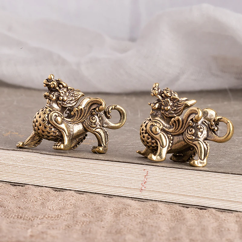 

1PC Brass To Do Old Lucky Animal Car Key Chain Pendant Flying Qylin Steam Creative Pendant Auspicious Animal Decoration