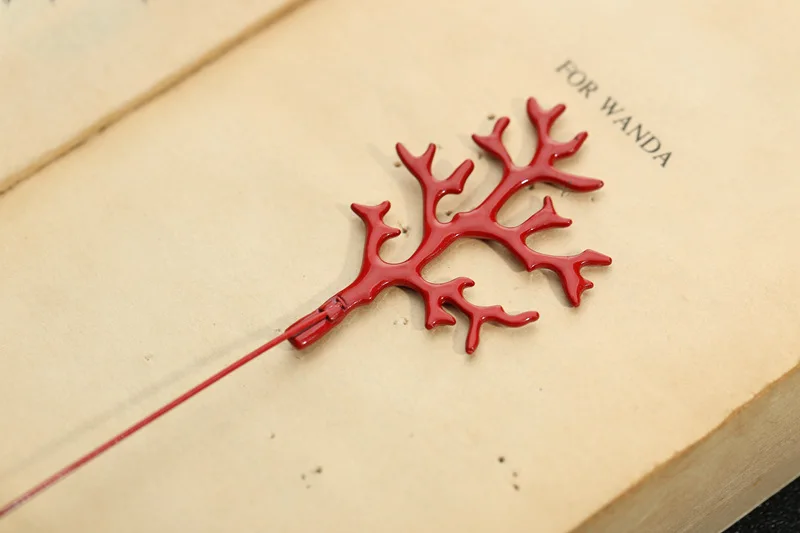 Рождественский подарок красная эмалированная Коралловая брошь булавка для