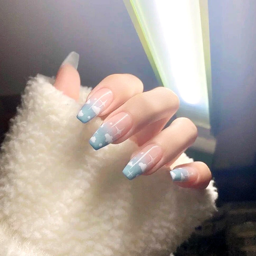 

Gradient Fake Nails 24pcs Blue Clouds Wear Paragraph Fashion Manicure Patch False Nails Save Women Wearable False Nails BU