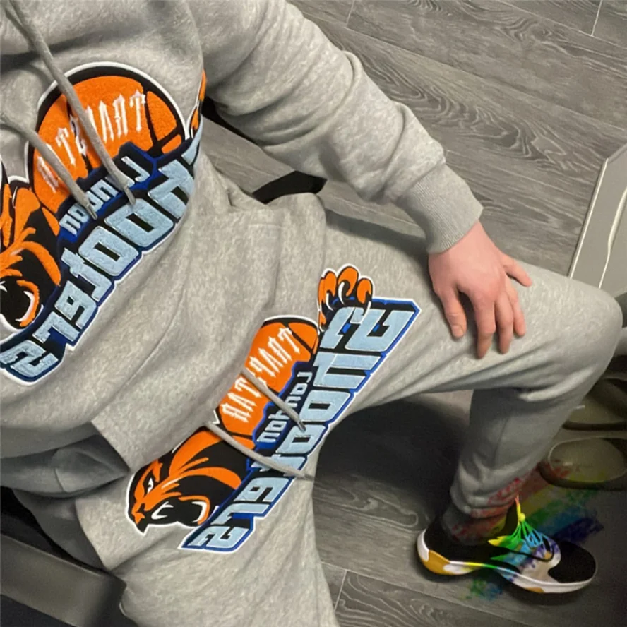

Tiger Embroidered Hoodie Men Women High Street Orange Pullover Hooded