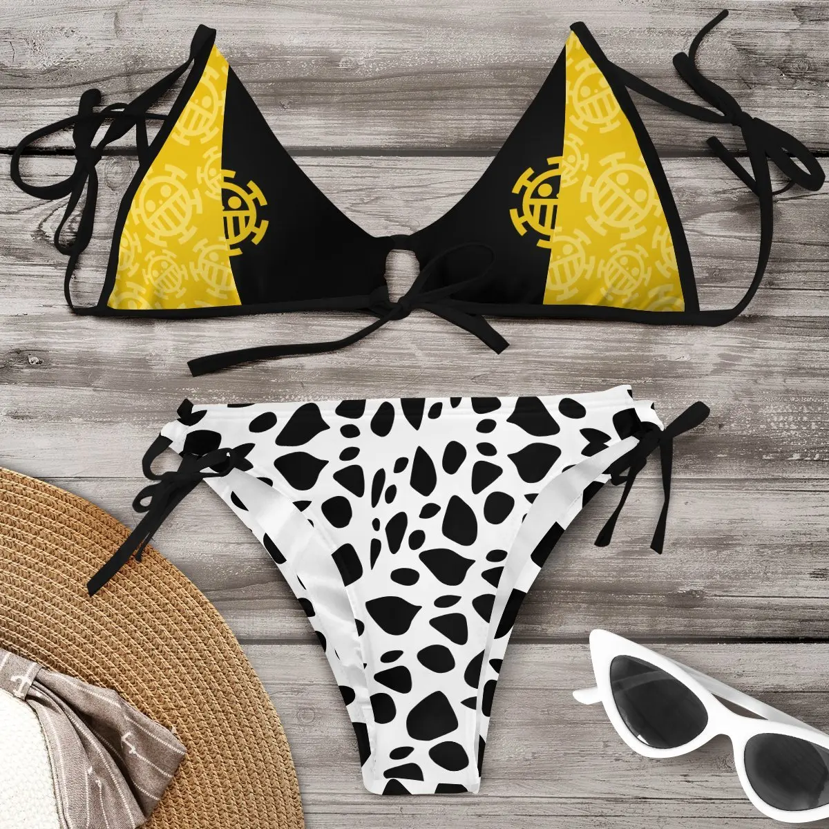 

Anime ONE PIECE Trafalgar Law Cosplay Costumes Swimsuit Women Girl Kawaii Beach Suspenders Split Bikini Panties Underwear