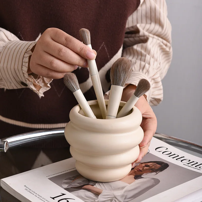 

Бочка для хранения в форме меда, канцелярские принадлежности, ручка для макияжа, посуда, палочки для еды, керамический горшок, ваза, украшения