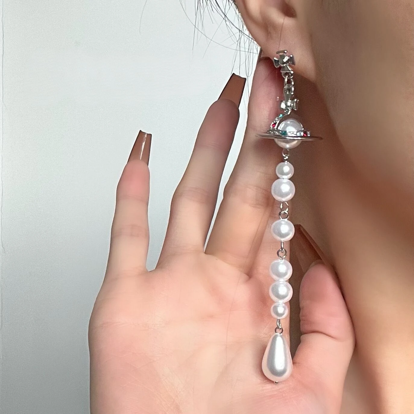 

Популярные женские серьги-подвески PUSHY INS в виде планеты, дизайнерские ювелирные изделия