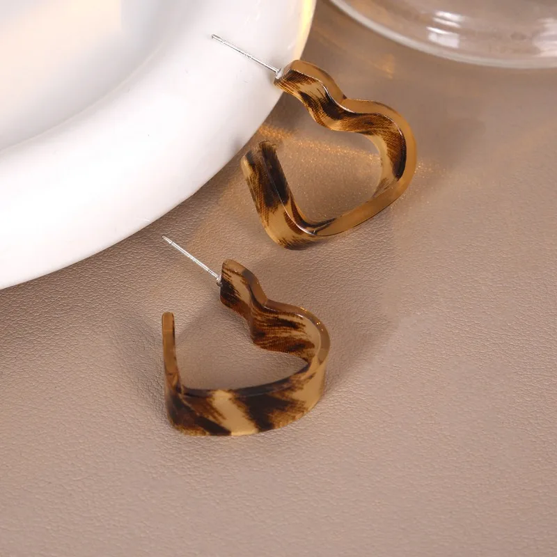 Europe and The United States Fashion Charm Leopard Heart-shaped Earrings Female Sexy Hot Girl Party Accessories Holiday Jewelry