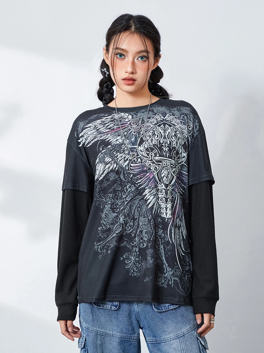 Женский топ с длинным рукавом круглым вырезом и графическим принтом