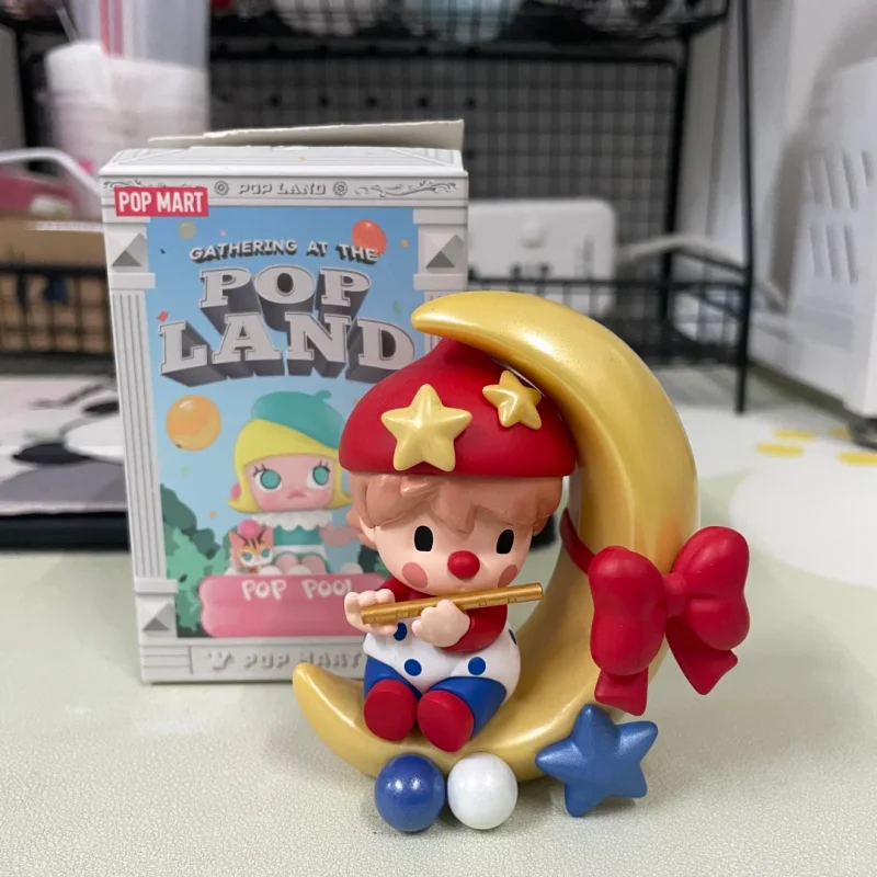 Фото POP MART: Аттракционный парк «Границы города Пекина», серия «Собирайся!» Серия Blind Box: Загадочная коробка-сюрприз с милыми фигурками №1