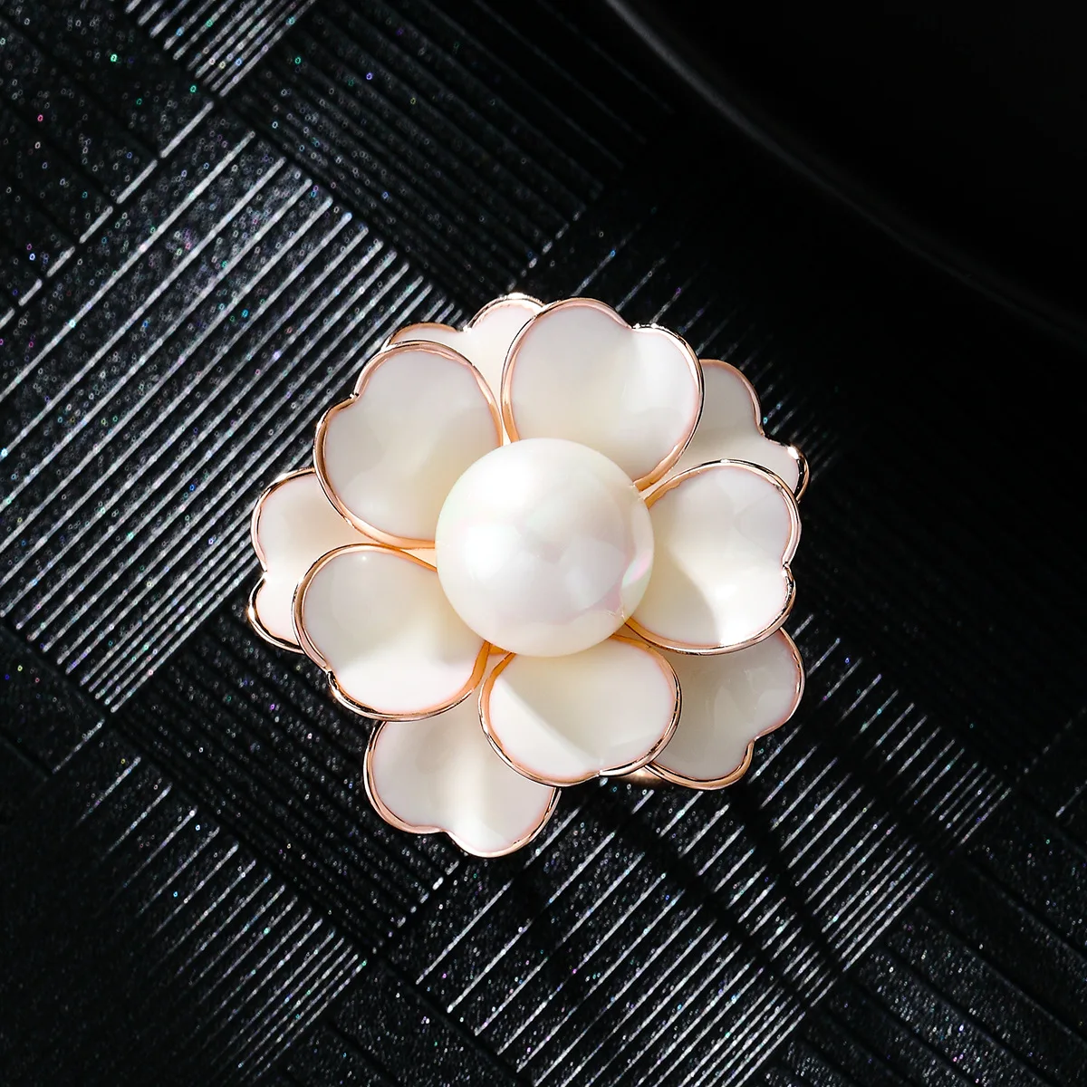 

New style simple air drop camellia silk scarf button skirt shrinkage button