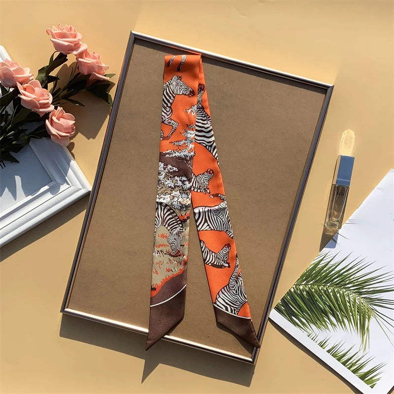 Рисунок 3 - Шарф-сумка с принтом в виде животных