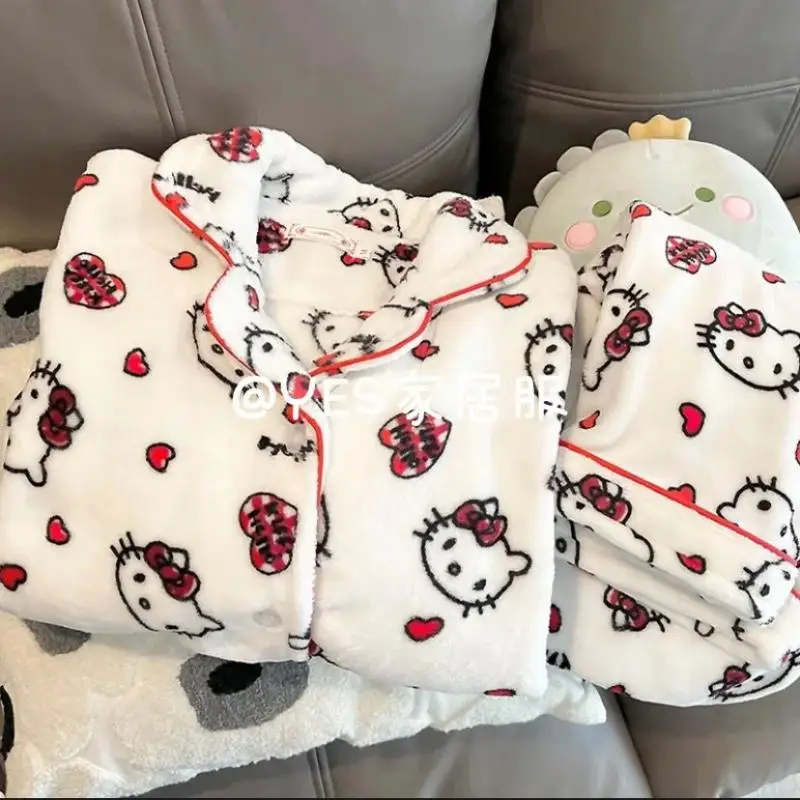 

Kawaii Cute Sanrio Hello Kitty Pochacco Pom Pom Purin Stellalou Crayon Shin-Chan Coral Velvet Pajamas Thicken Ins Gift For Girl