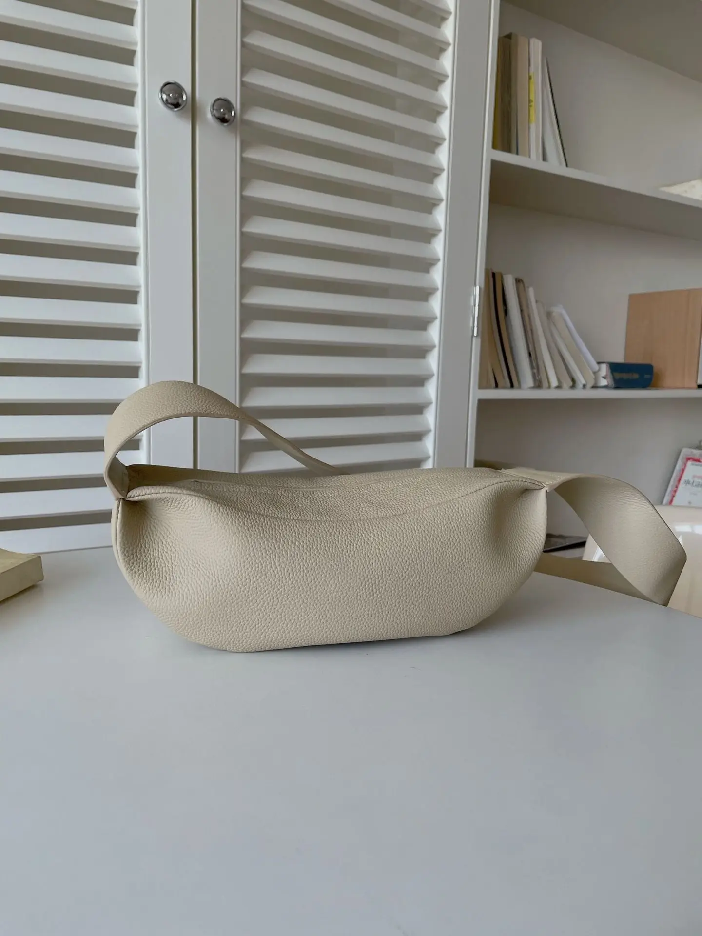 Новинка 2023 сумка на плечо Maxdutti во французском средневековом стиле женская