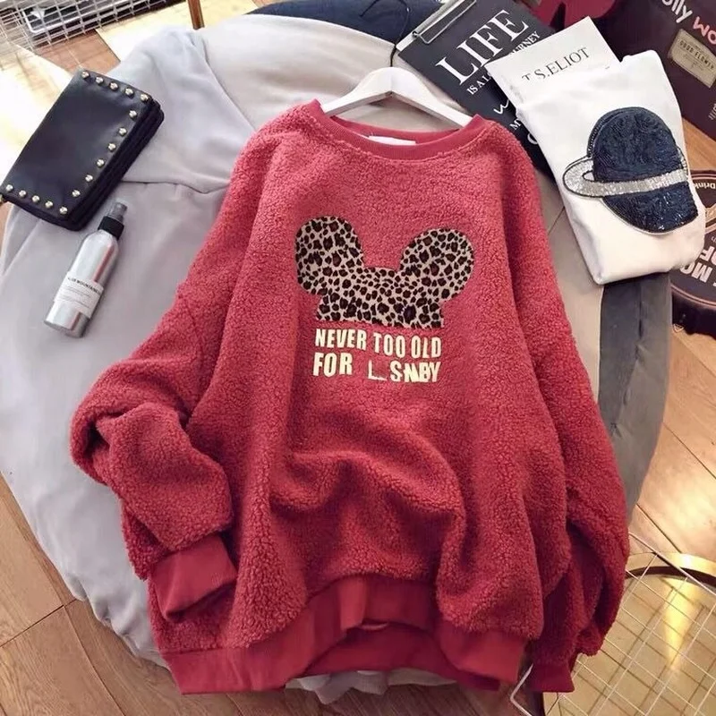 Leopard print cartoon pullover new round neck fleece thickened sweater women's warm printed lamb velvet Hong Kong style jacket |
