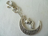 new products hot selling fashion trend jewelry personality retro hollow moon fox keychain car keychain