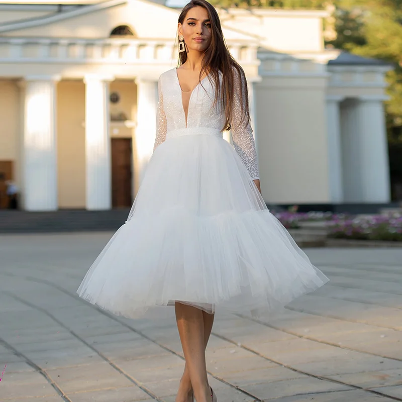 

Bohemian Short Wedding Dress 2023 V-neck Midi Long Lace Long Sleeve Beach White Elephant Teeth White Tulle Fantasy Tank Top De N