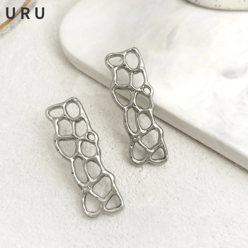 

Trendy Jewelry Geometric Metal Earrings Personality Design Brass Hollow Silver Plated Hip Hop Women Earrings For Party Gift