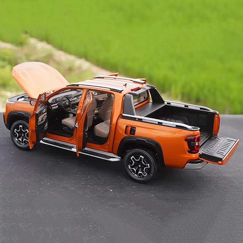 1: 18 оригинальная модель грузовика Changɺn Hunter 2024 с увеличенным радиусом действия