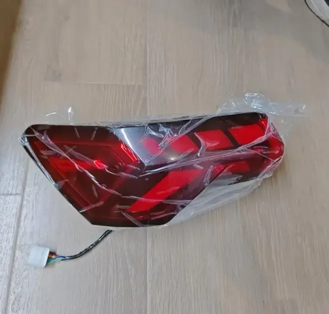 Цельный светодиодный задний внешний фонарь для Geely Coolray 2023 No Dynamica Поворотная