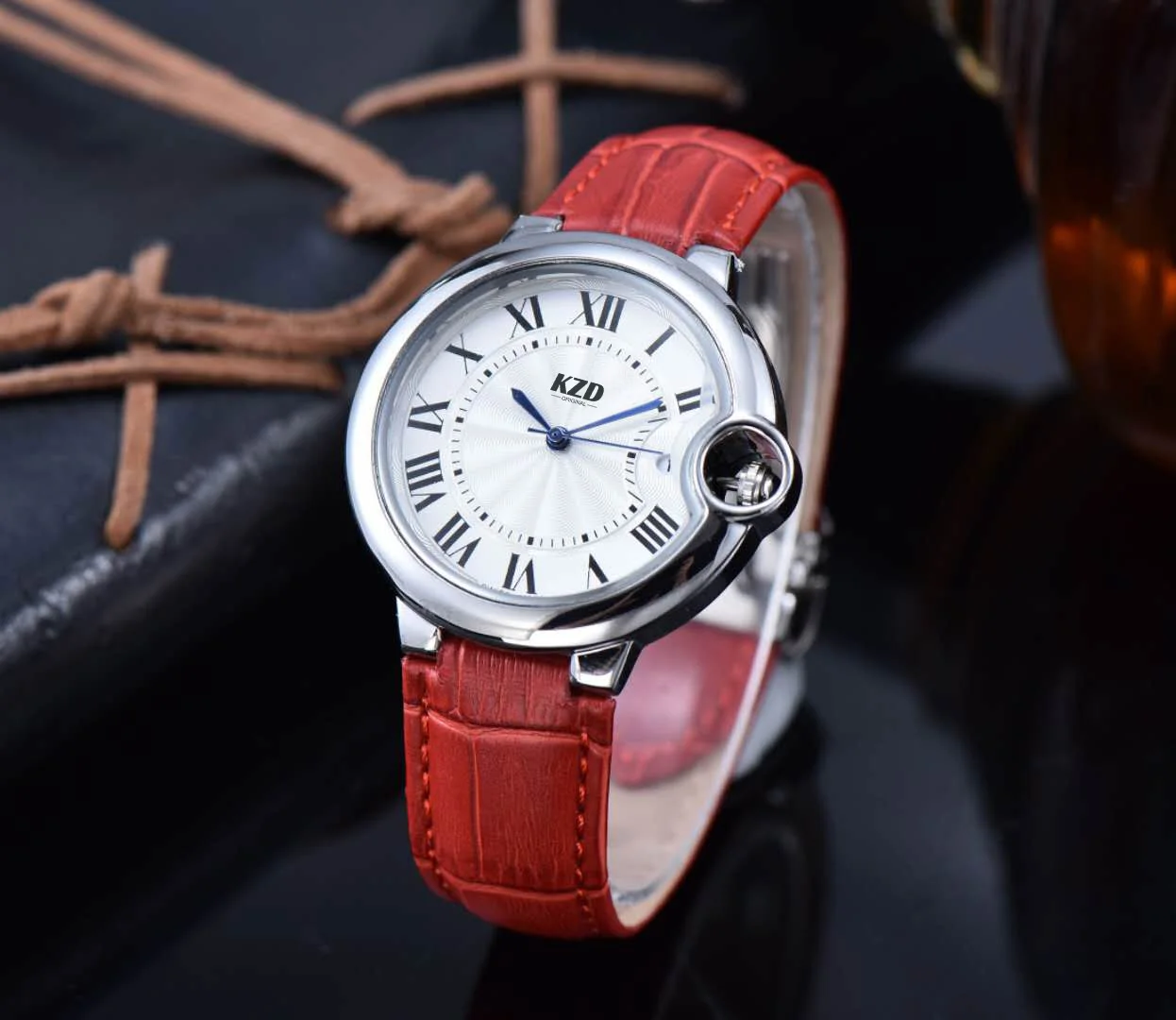 Trendy Forward Original Brand Design High-end Women's Watches Quartz Movement Leather Strap Design Waterproof AAA Clock Present enlarge