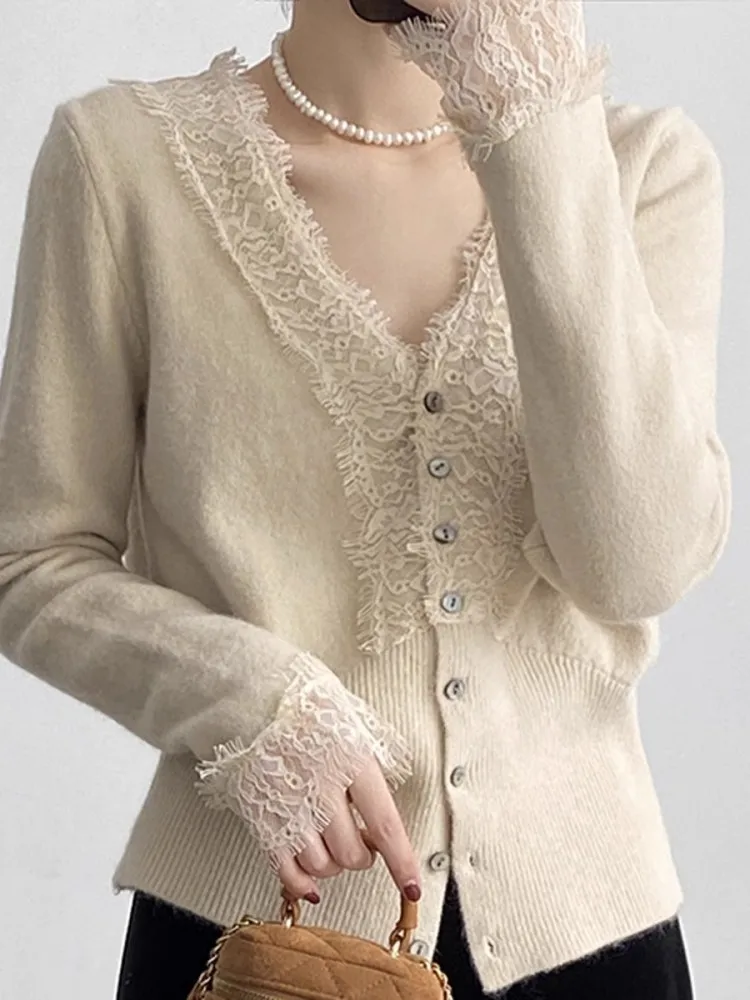 Женский кружевной свитер с V-образным вырезом