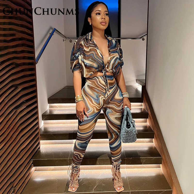 

Женский комплект из 2 предметов, куртка с коротким рукавом и воротником-поло, брюки-карандаш, повседневный модный костюм с принтом, леггинсы,...