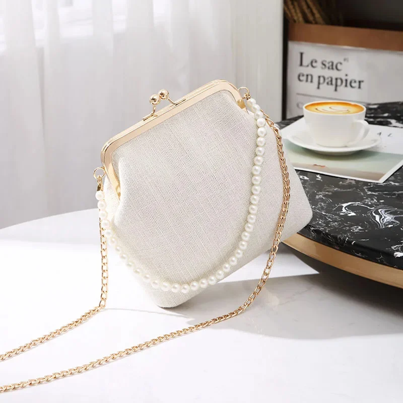 

Small Shell Shape Bag For Women Pearls Handle Ladies Purses and Handbag Kiss Lock Chain Strap Crossbody Mini Messenger Bag