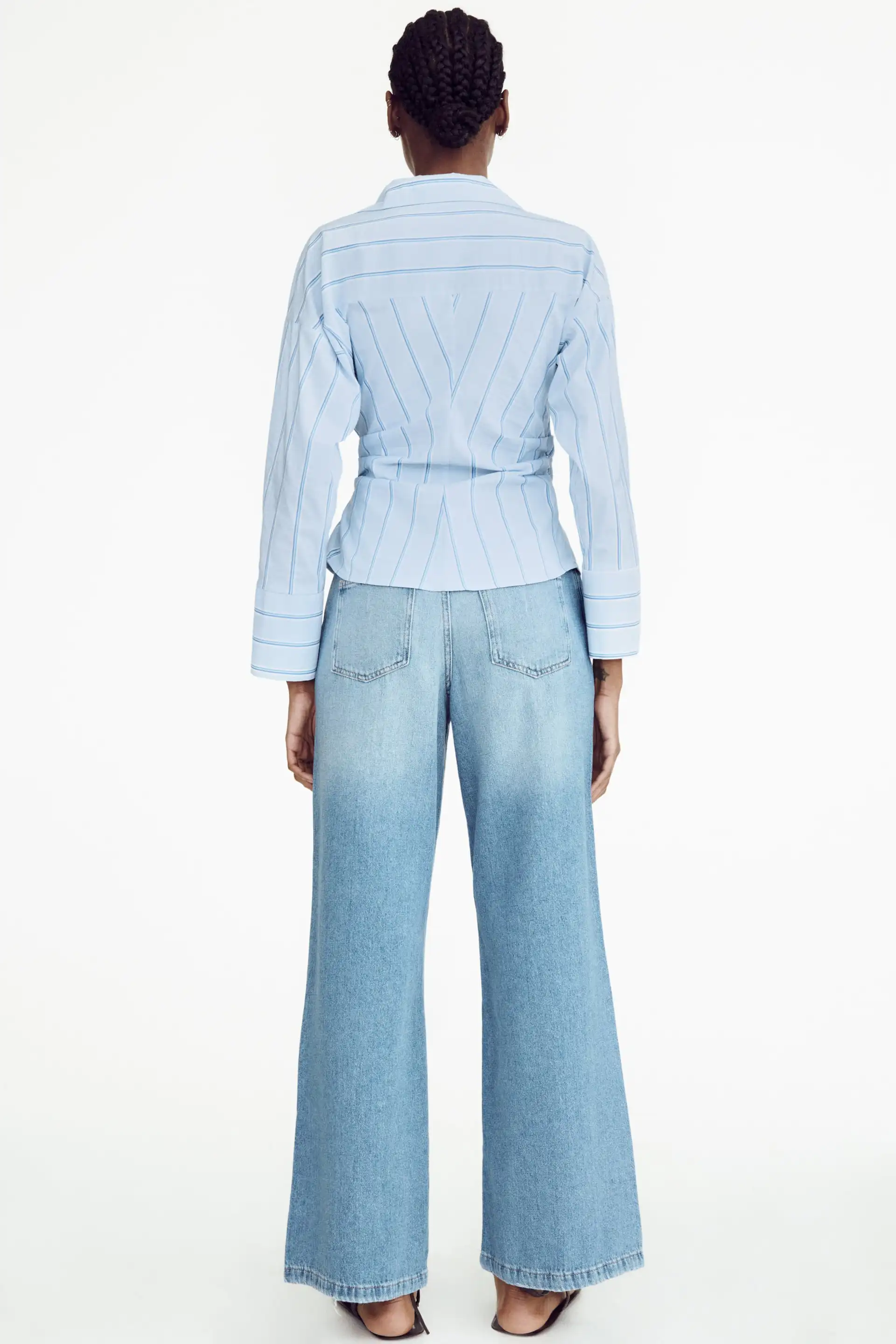 Рисунок 3 - Полосатая рубашка с поясом