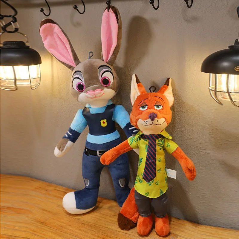 Фото Новые плюшевые игрушки Zootopia: кролик Джуди и лиса Ника, мультяшные мягкие игрушки, подарки на детские дни рождения и праздники. №1